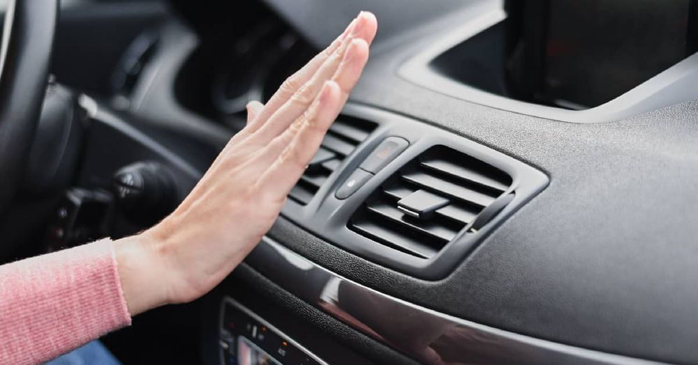 Postoji više uzroka neispravnog klima uređaja u autu